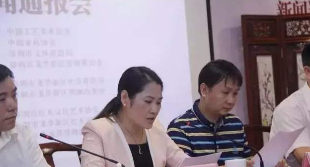 “针对浅析两部佳片《萧红》&amp;《黄金时代》”