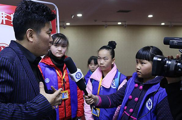 枫桥街道人大工委督查白马涧小学西校区建设情况 